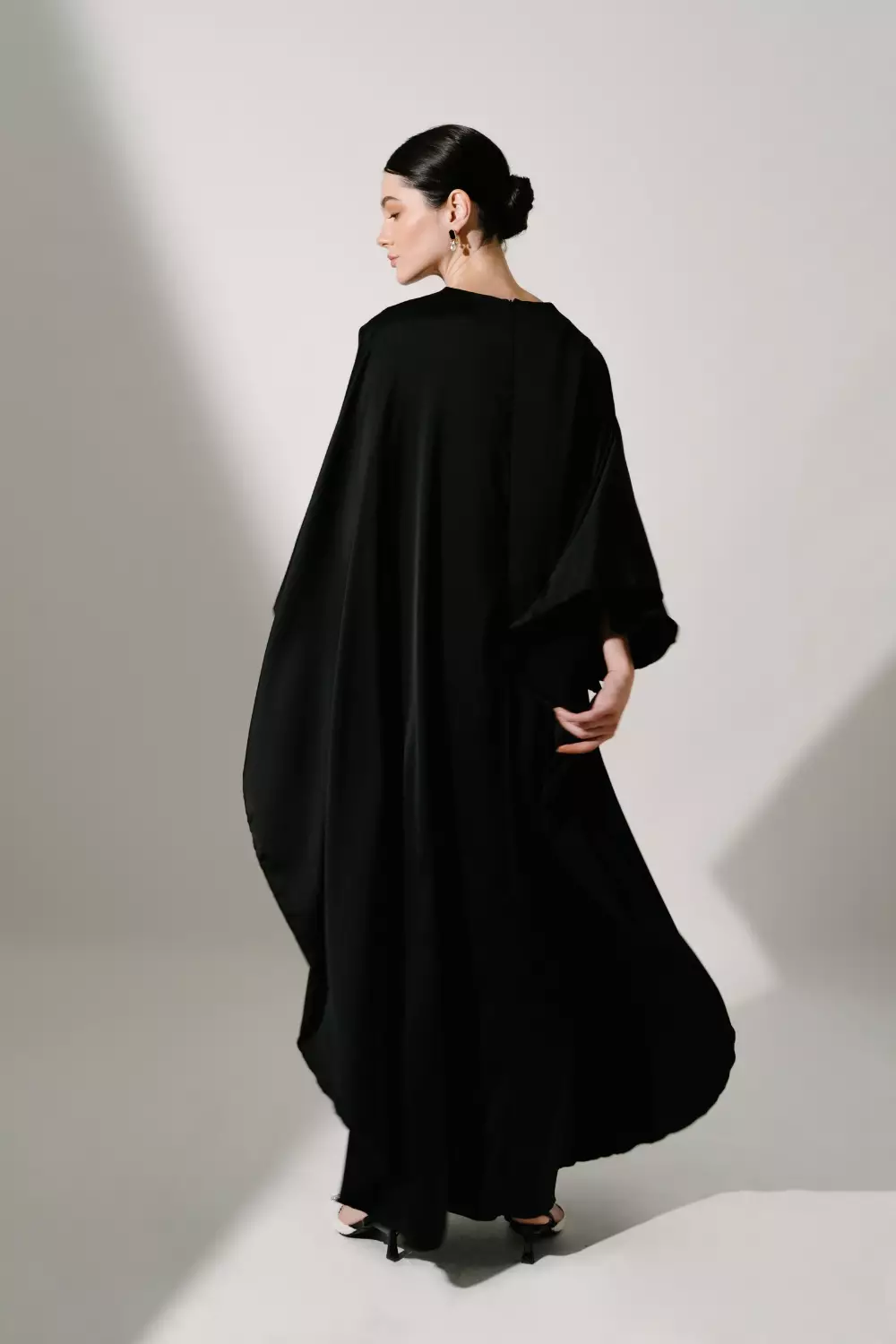 Demure Signature - SARA KAFTAN IN SHIMMER SATIN  -  DRESS