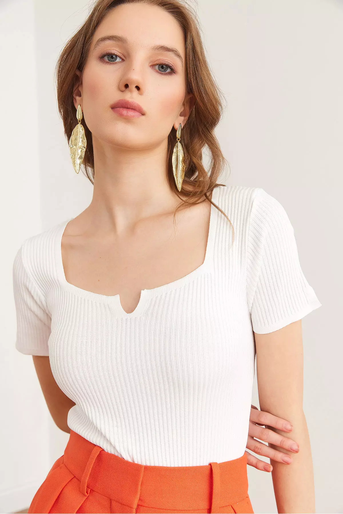 Women'S White Collar And Sleeve Cutout Detailed Knitwear Blouse Blz- 19002884