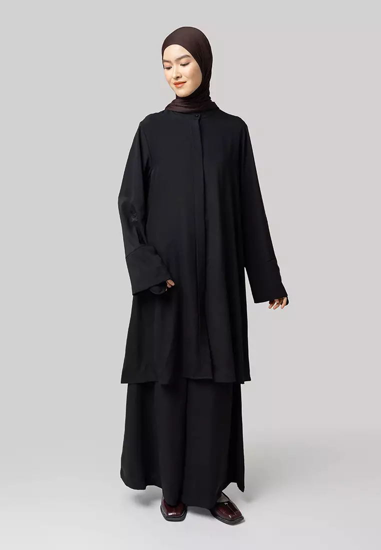 Kami Ayara Loose Long Top Black