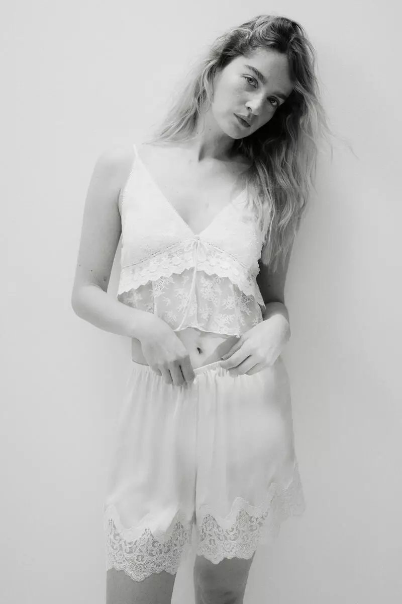 Lace-trimmed satin pyjama shorts