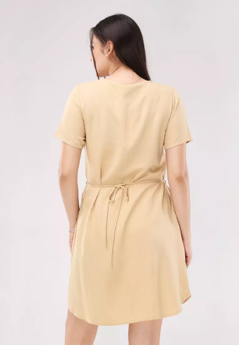 Textured Woven Short Sleeves Dress