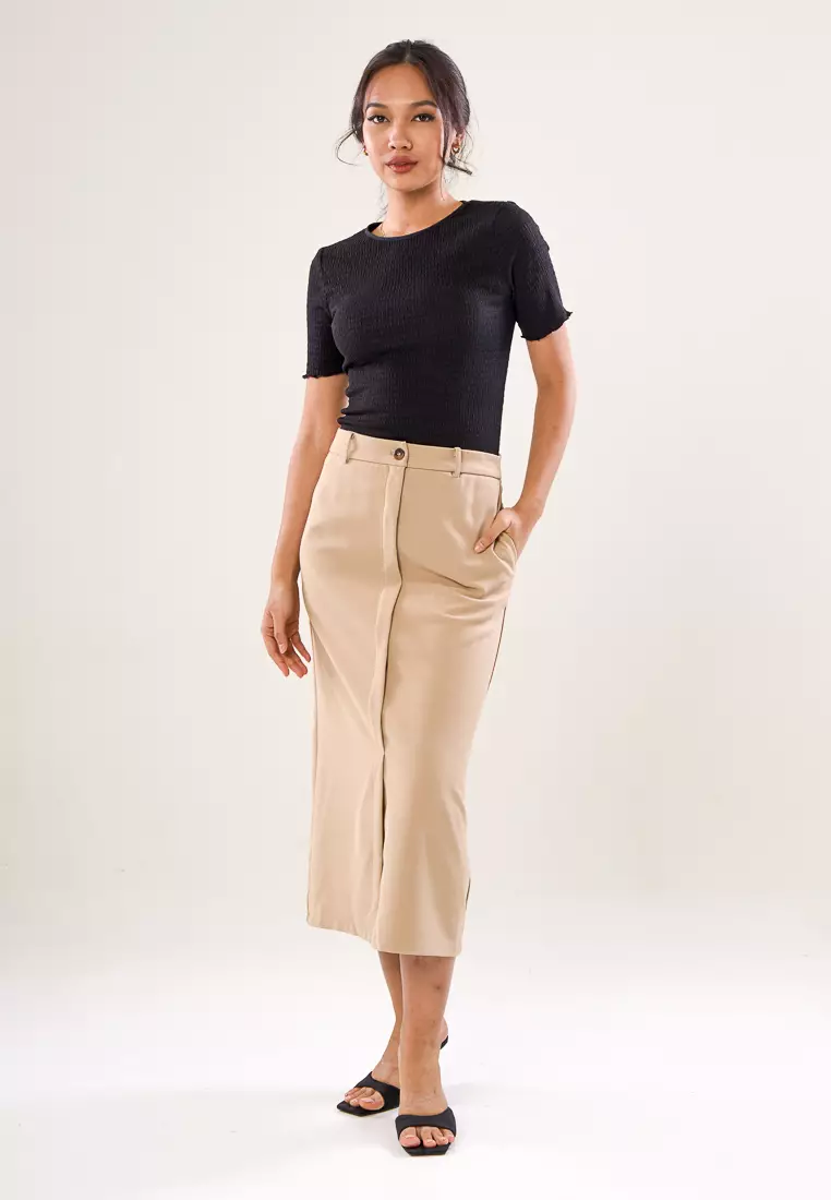 Khaki pencil skirt with store pockets