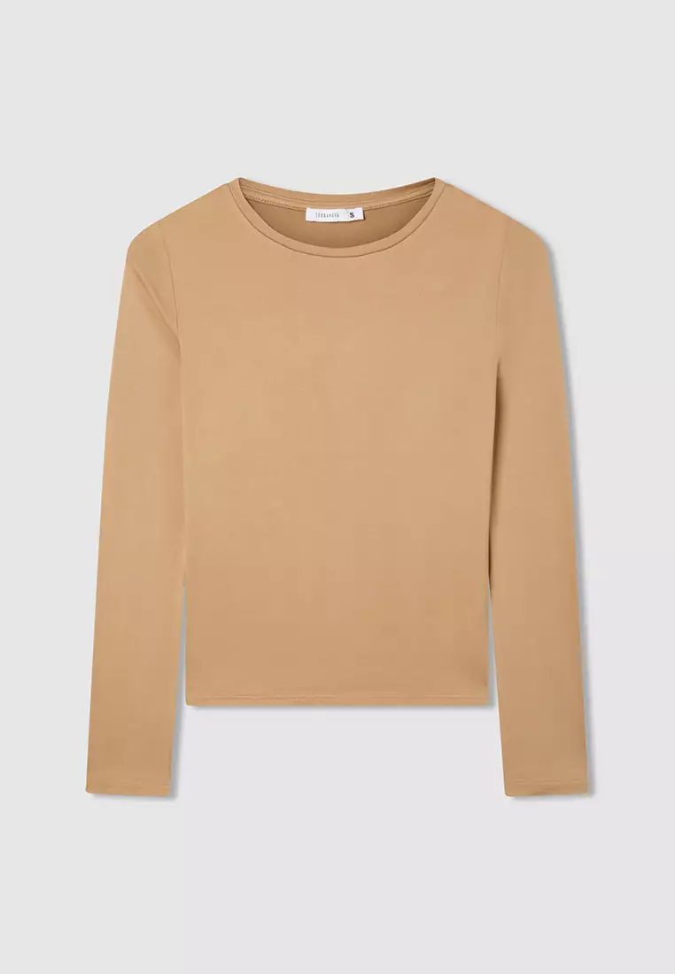 Woman Long-Sleeved T-Shirt