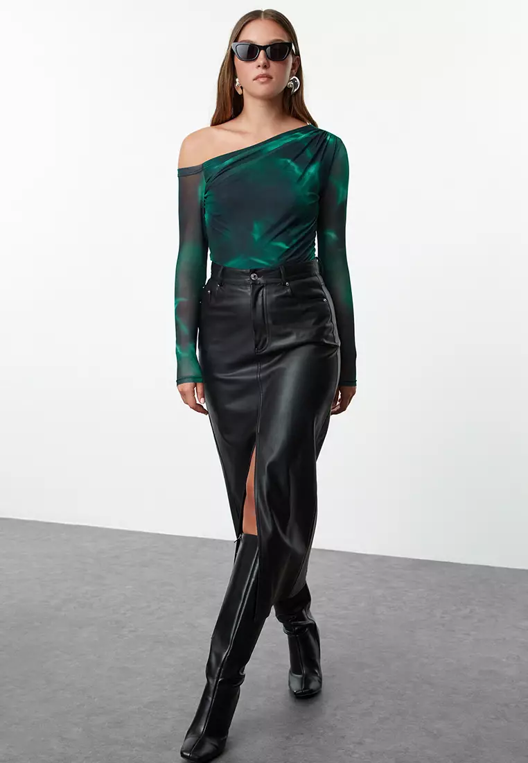 Multicolored Tulle Fitted Lined Asymmetrical Collar Blouse