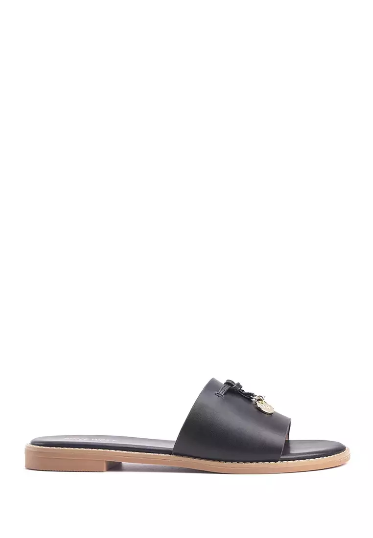 Discount on Nine West  shoes - SKU: Wollon Flat Sandals Black