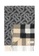 BURBERRY 黑色 Burberry Reversible Cashmere 圍巾(黑色,白色,男女通用) 7C008AC350A692GS_2