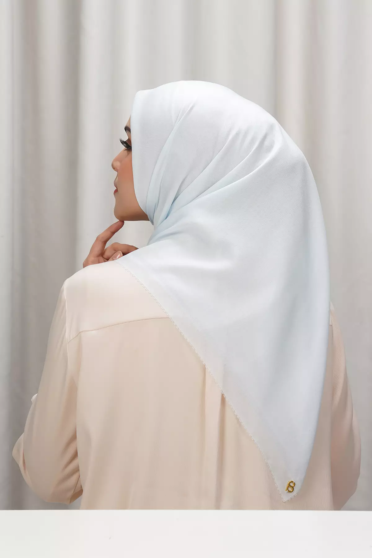 Today's Scarf - Bright White