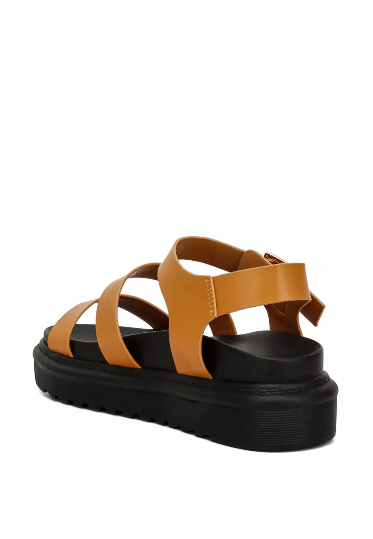 Pin Gesper Espadrille dalam warna Tan