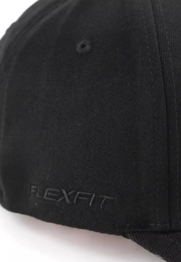 Mountain And Wave Cap