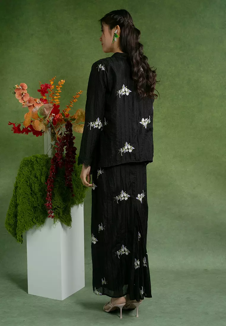 Iyana Handkerchief Kebaya Set