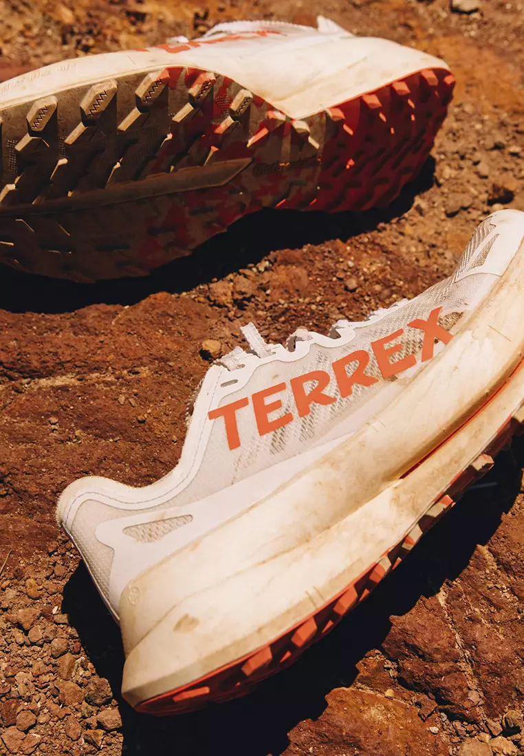 Terrex Agravic Speed Ultra 越野跑鞋