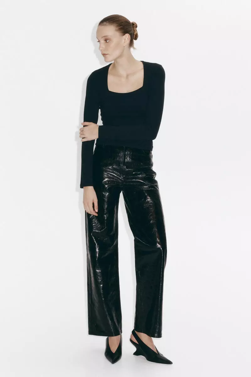 Long-sleeved jersey top