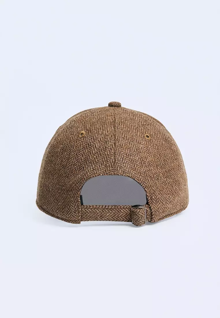 Curved Cap