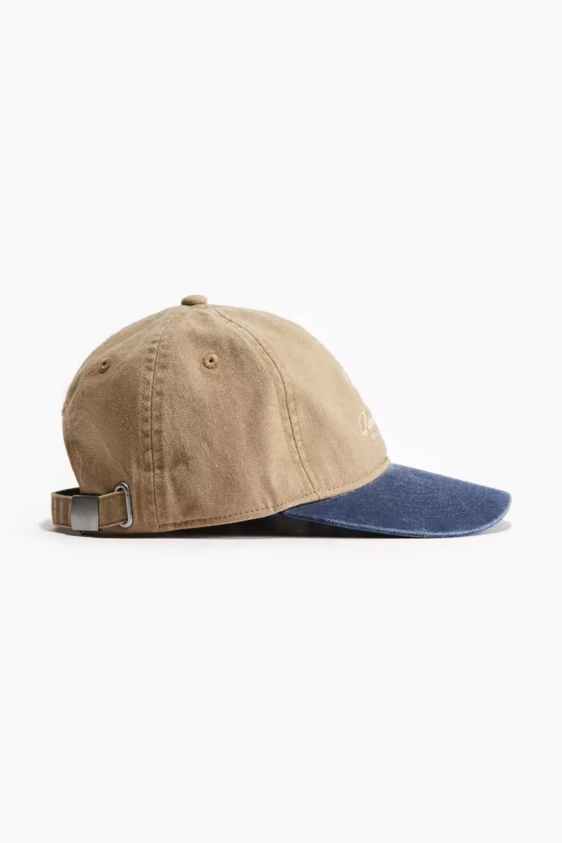 Embroidered-motif twill cap