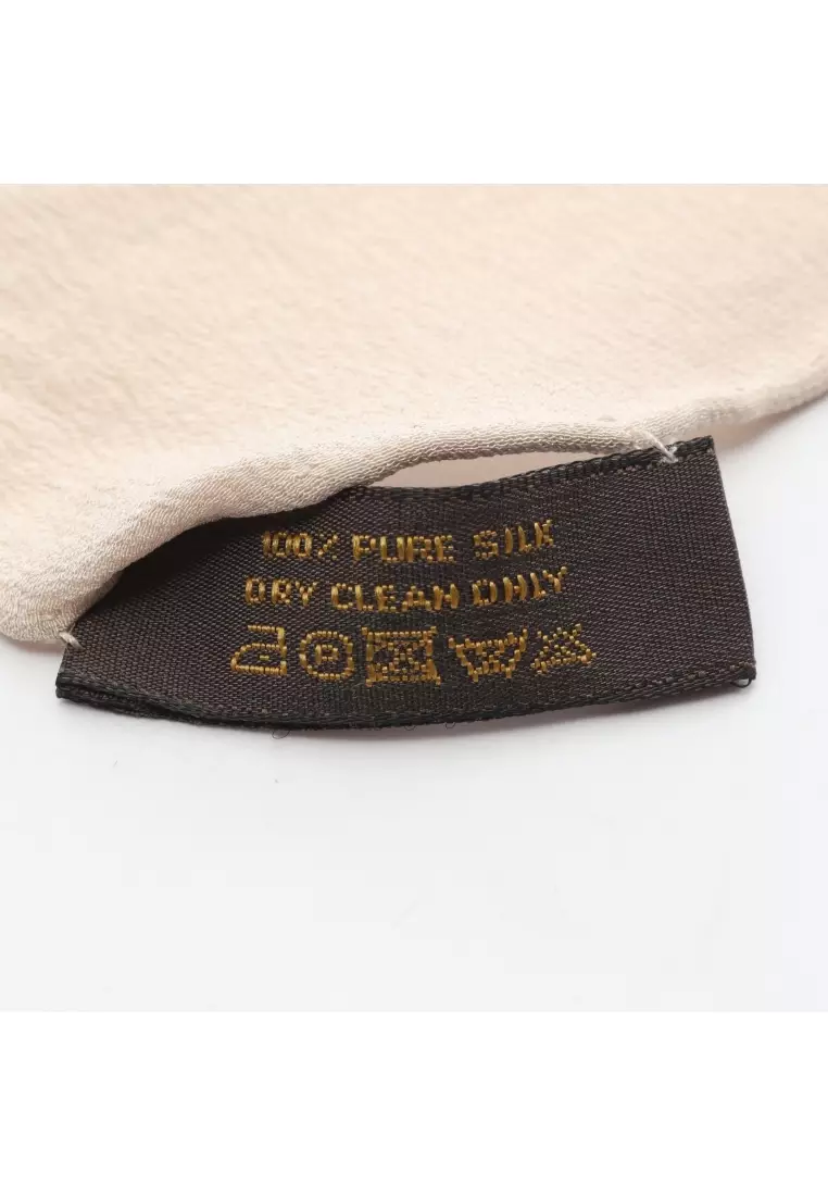Pre-Loved Louis Vuitton monogram Stall scarf silk beige
