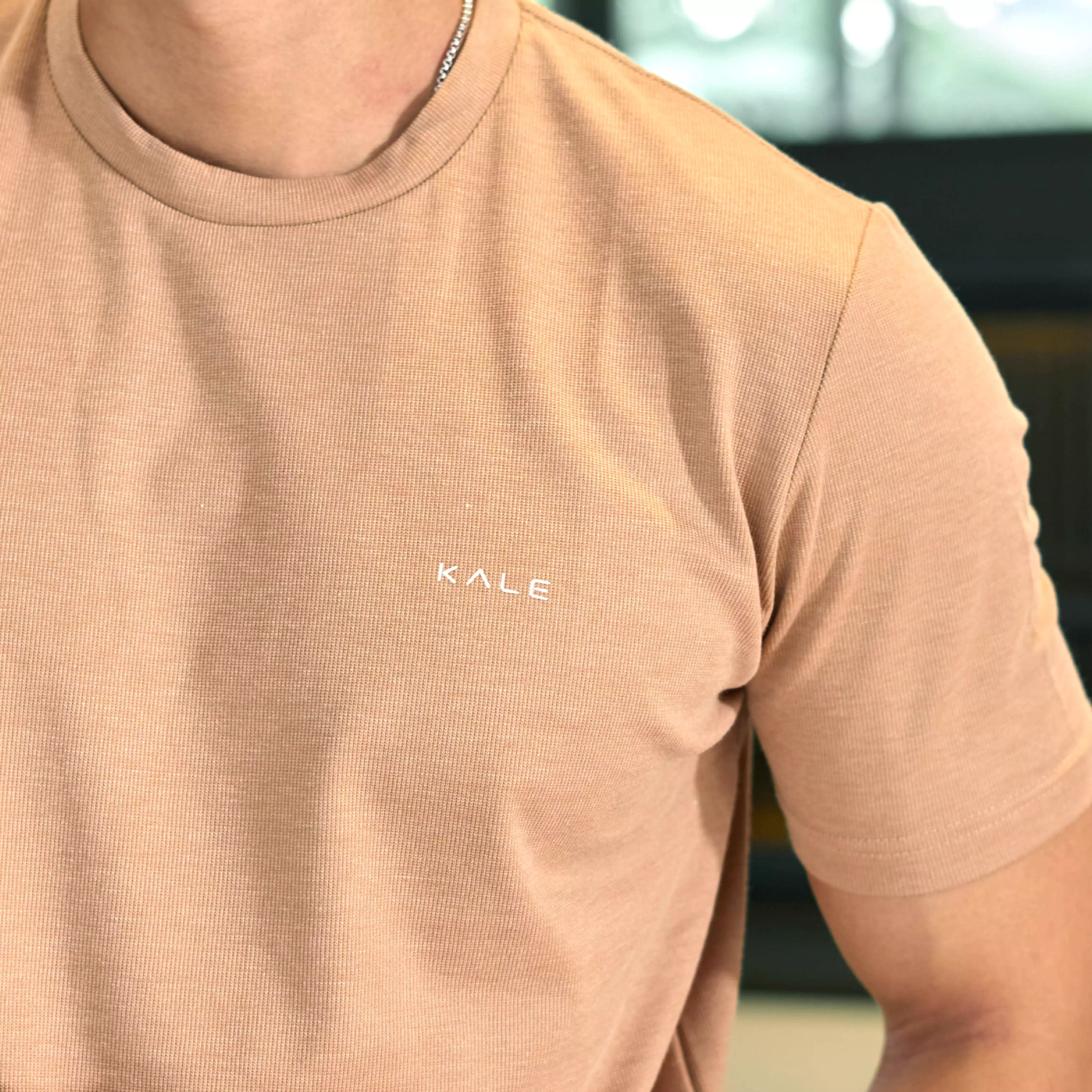 Kale Jovan Light Brown / Kaos Pria Basic Polos Lengan Pendek