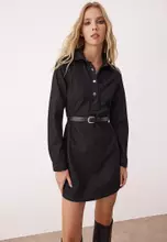Schwarz