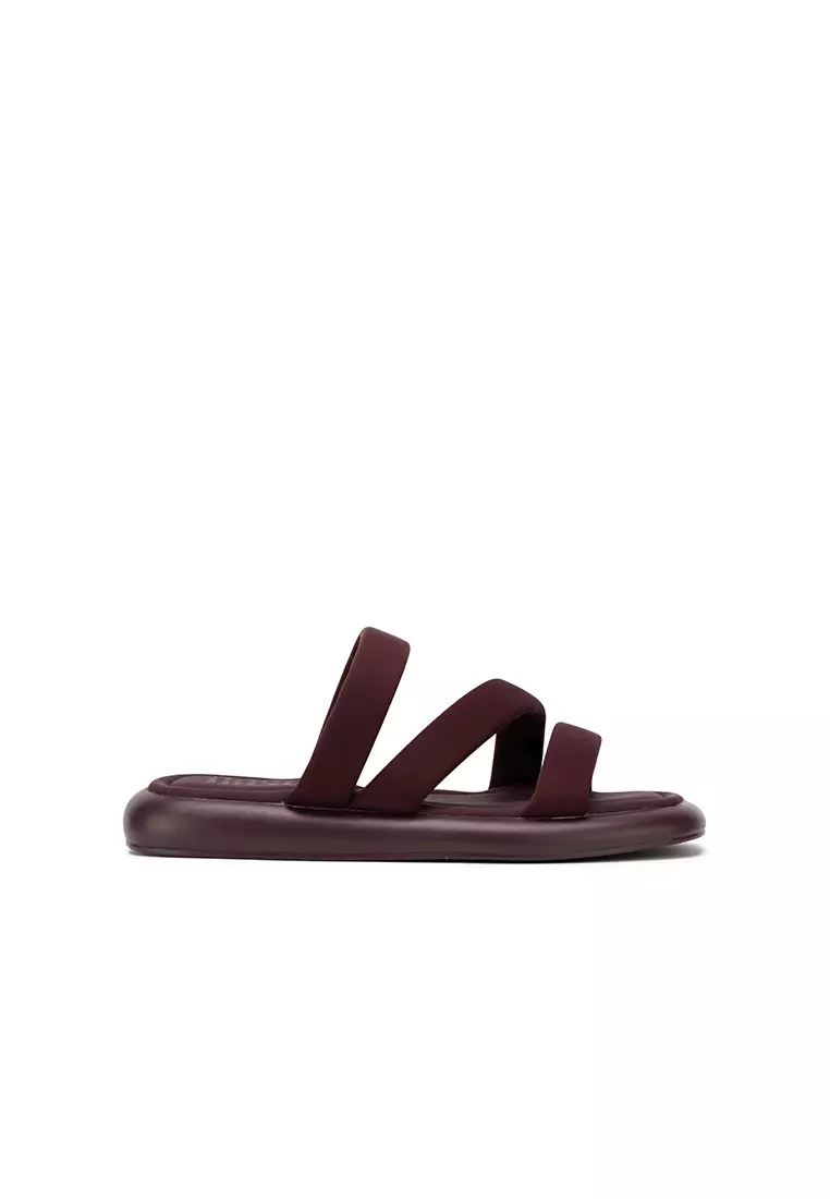 Discount on Nose  shoes - SKU: PADDED STRAPPY FLAT SLIDE