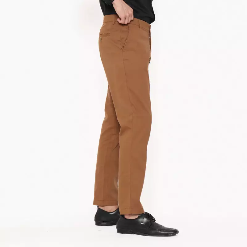 Lawell Celana Chinos Panjang Pria Slim Fit – Celana Kerja Formal Stretch Warna Coklat (Brown) | Nyaman & Stylish Dipakai Seharian