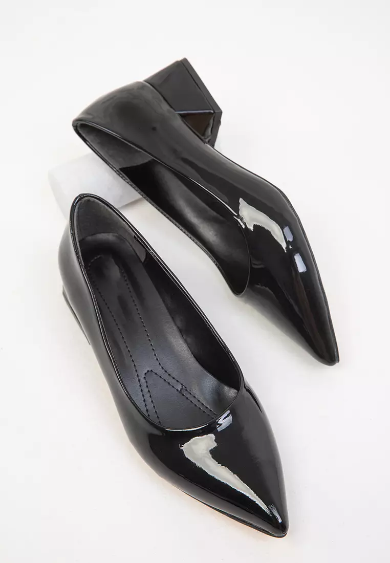 Patent Leather Classic Heeled Shoes