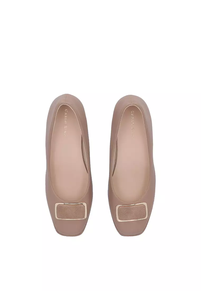 Medium Beige Vivienne Pumps