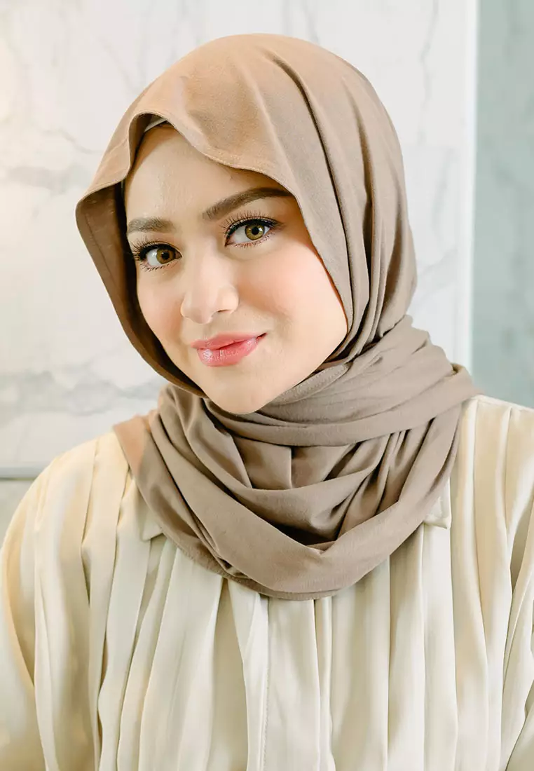 Tana Shawl Hazelnut