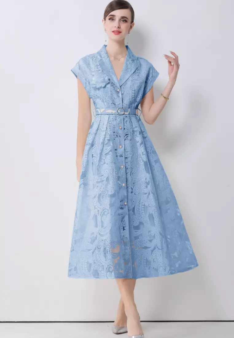 2026夏季單排扣刺繡修身連衣裙CA26022411BL