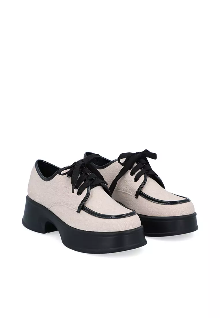 Medium Beige Maribelle Loafers