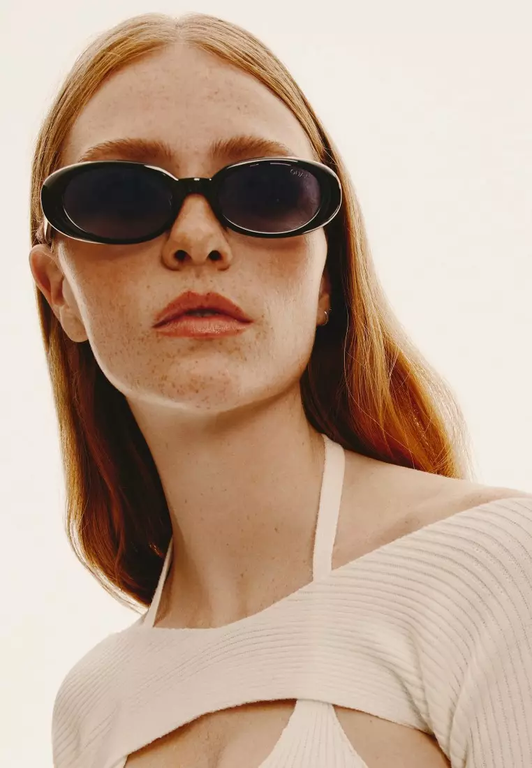 Buy QUAY Felt Cute Sunglasses - Black/Smoke 2025 Online | ZALORA