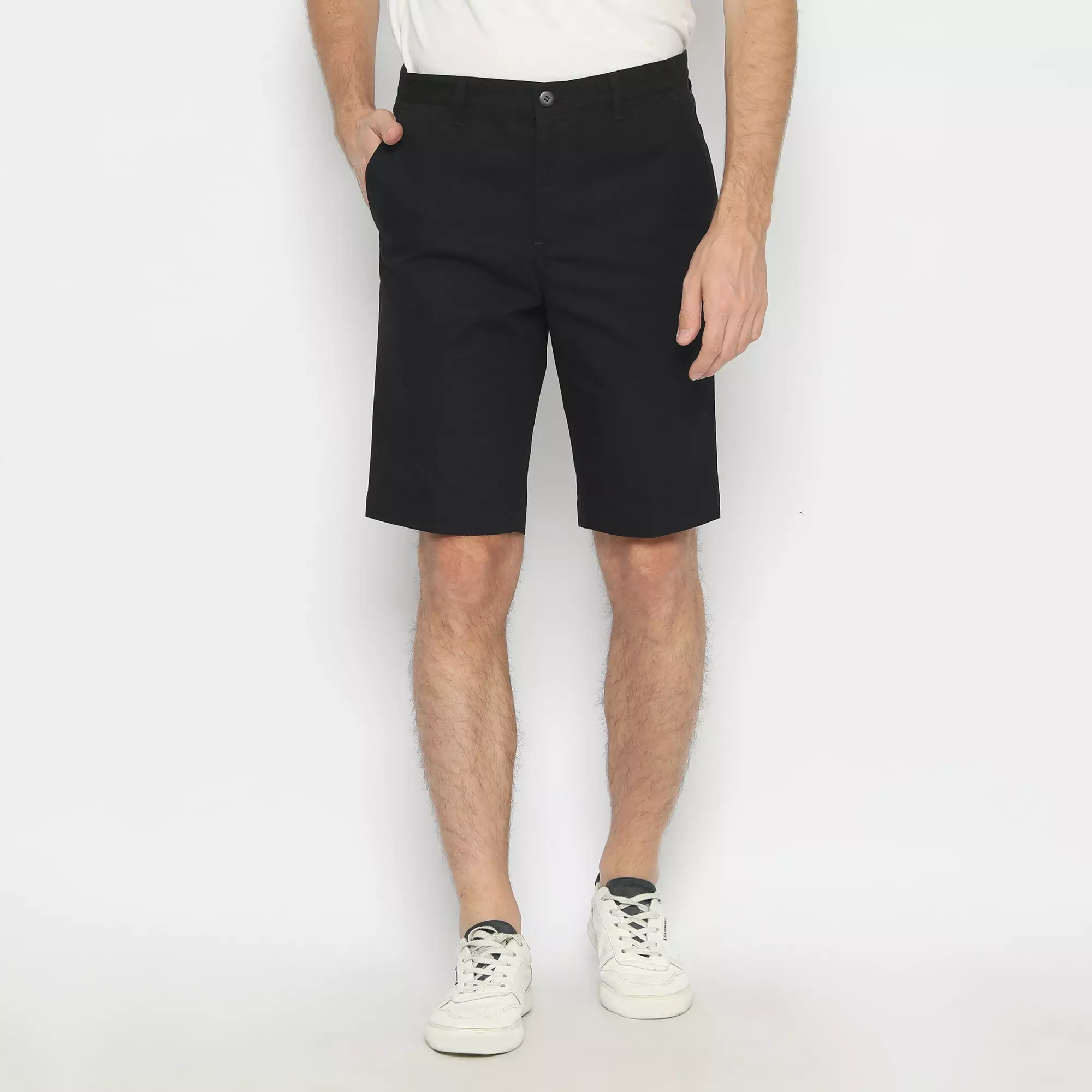 Platini Celana Pendek Chino Hitam Stretch 5301