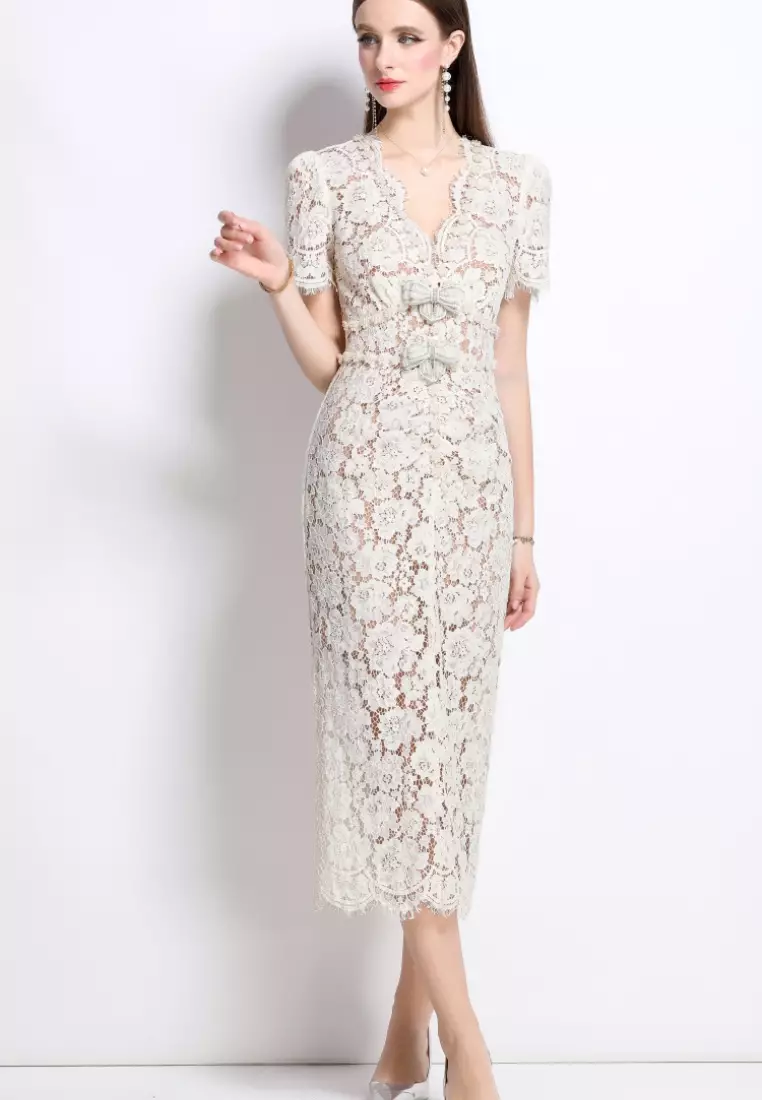 Summer lace embroidered short-sleeved dress CA26022409W