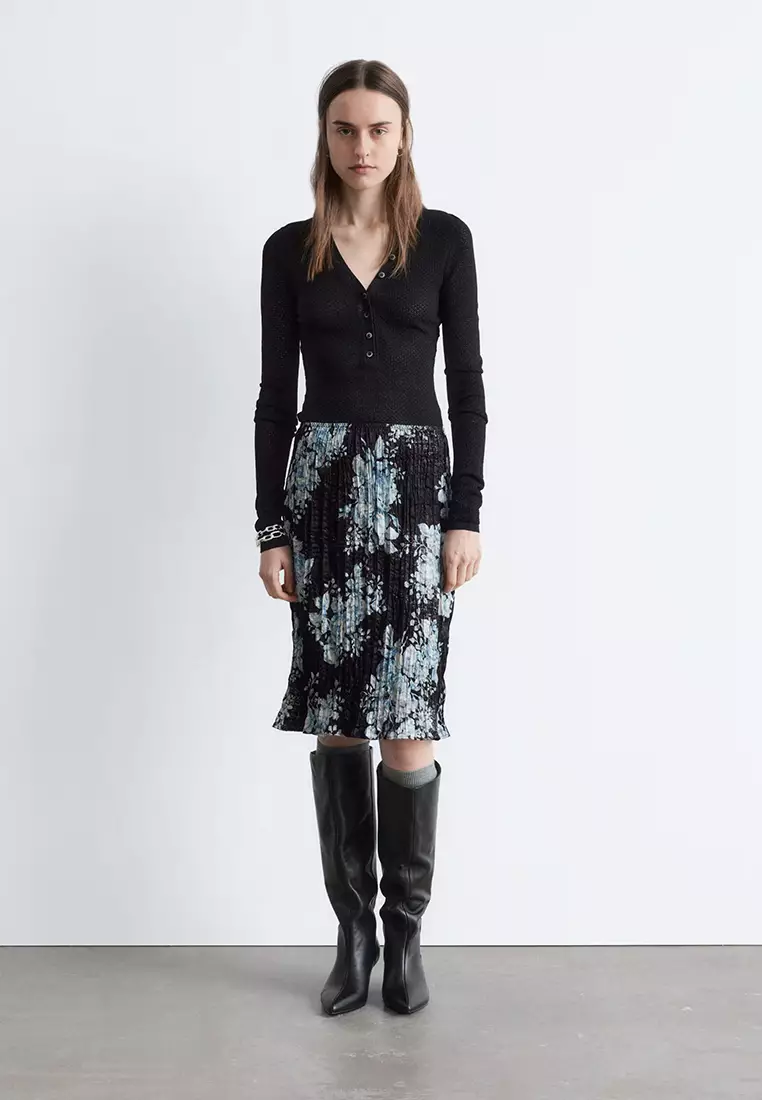 Knee-Length Crêpe Skirt
