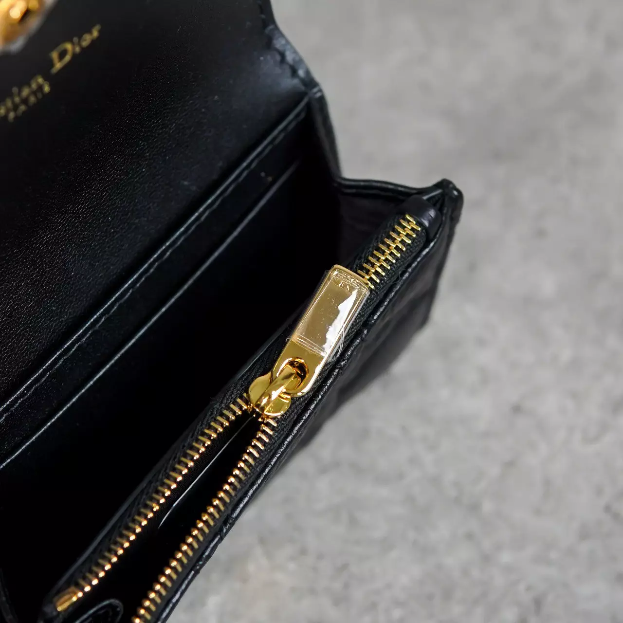 Dompet CHRISTIAN DIOR CARO GHW BLACK CALFSKIN WALLET 100% ORIGINAL