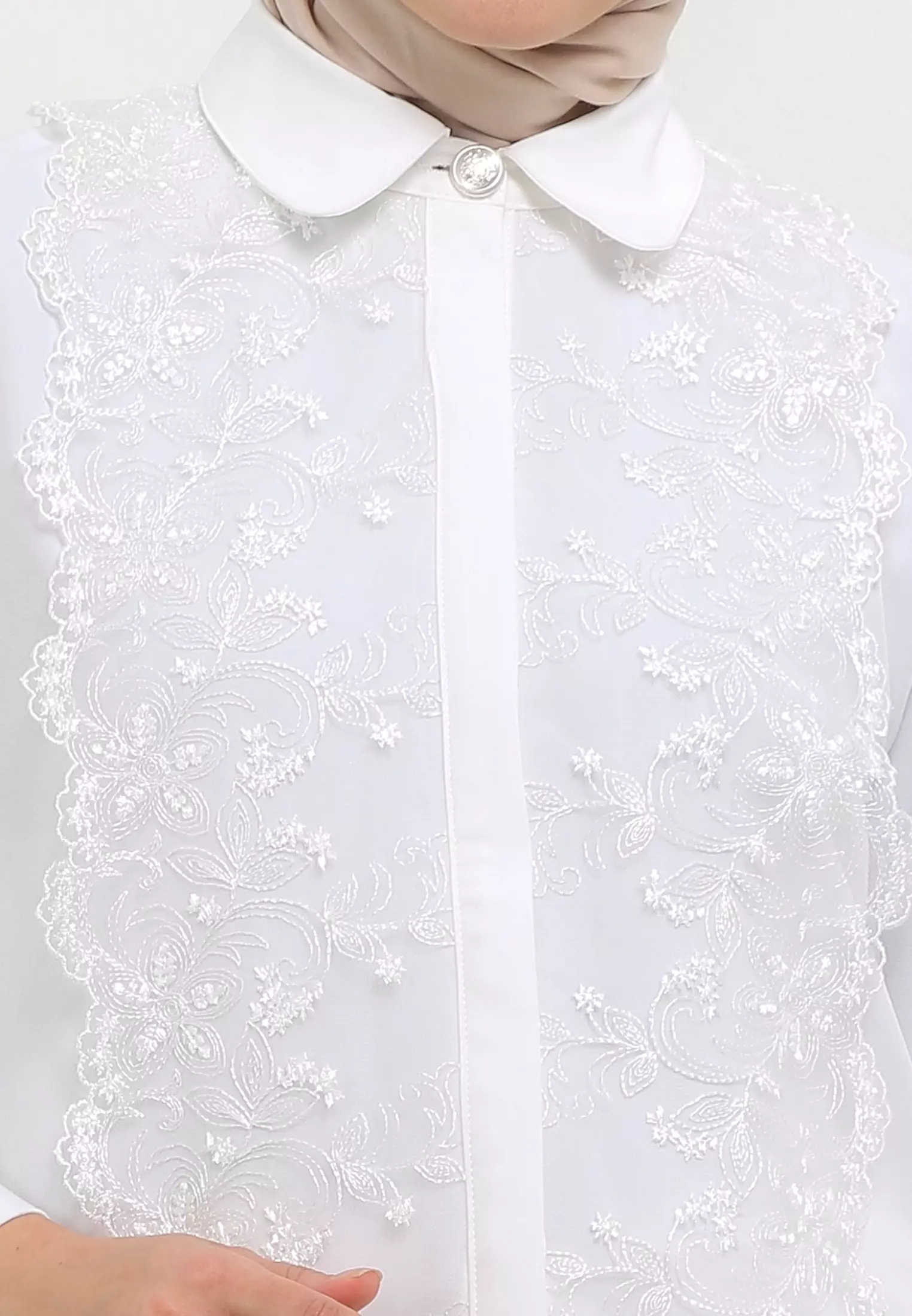 MFMW Sukiyaki Atasan Kemeja Broken White Mix Brukat