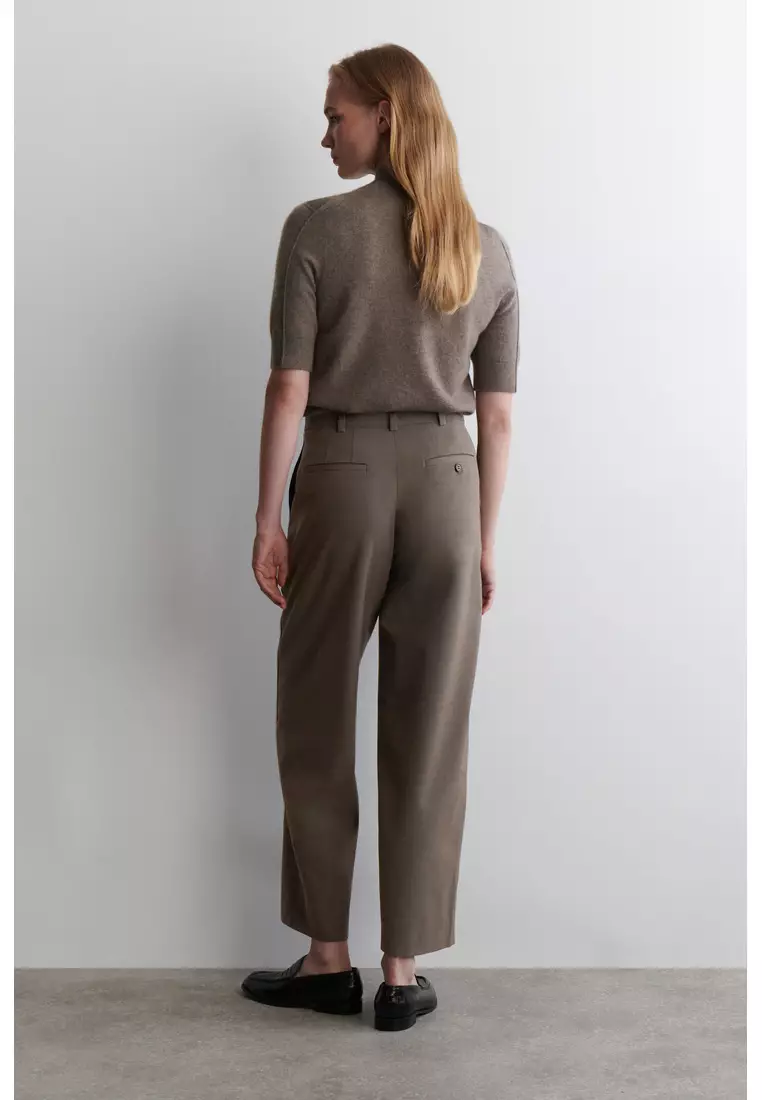 CROPPED WOOL BARREL-LEG TROUSERS