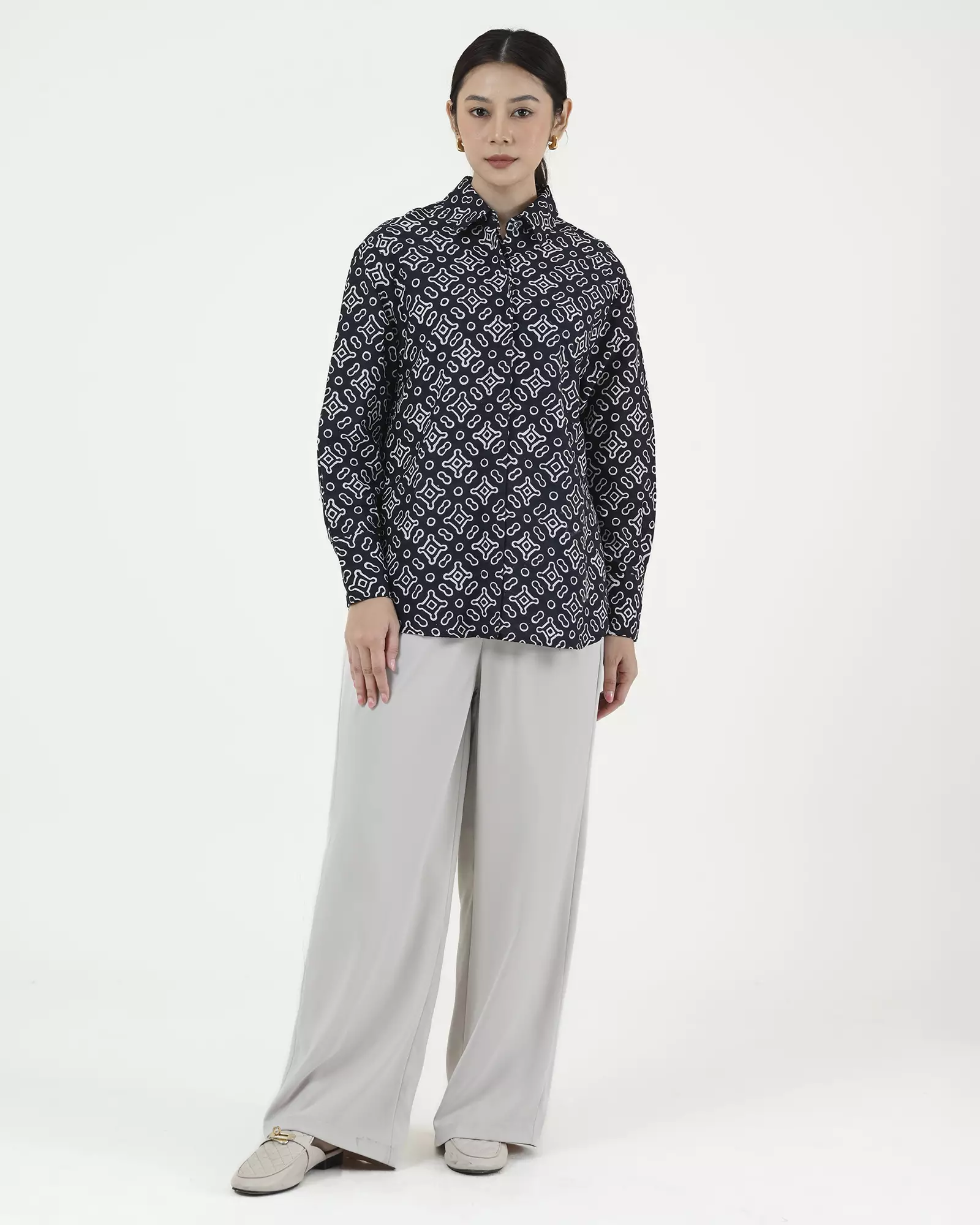 Geulis.id MIREYA SHIRT - Black