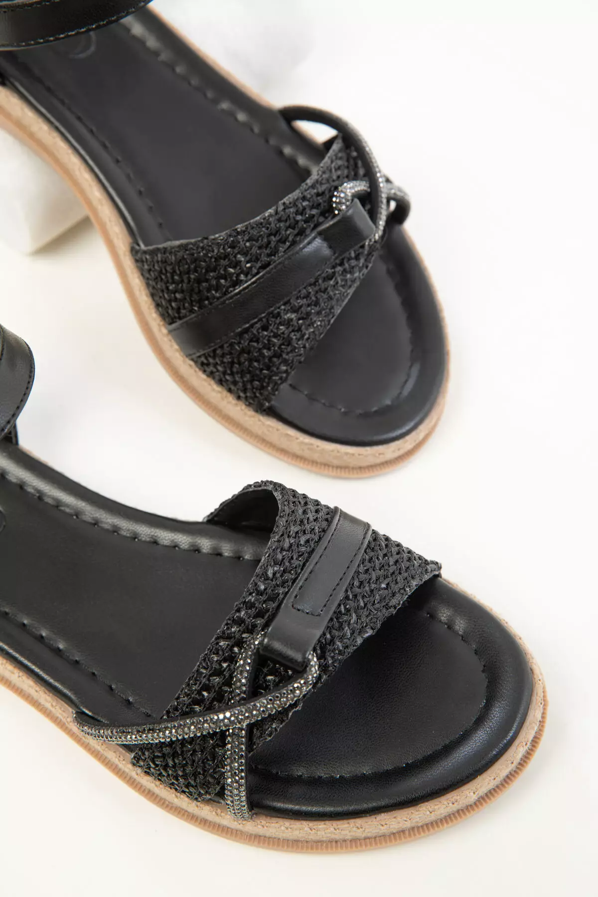 Black-Wicker Women's Sandals 20393