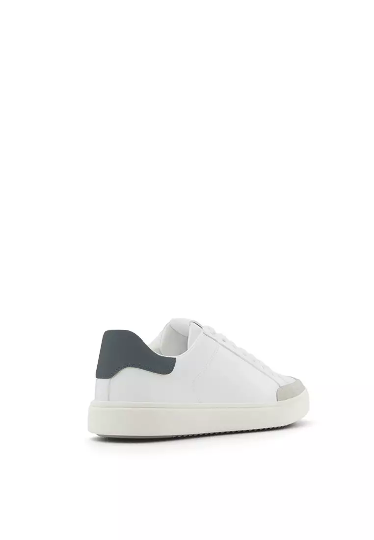 Courtspec Sneakers