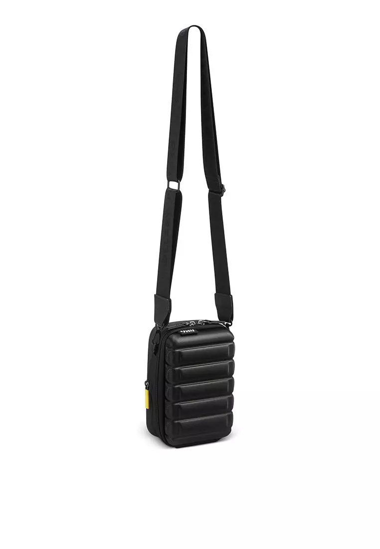 Delsey Paris Shadow 5.0 Clutch Black