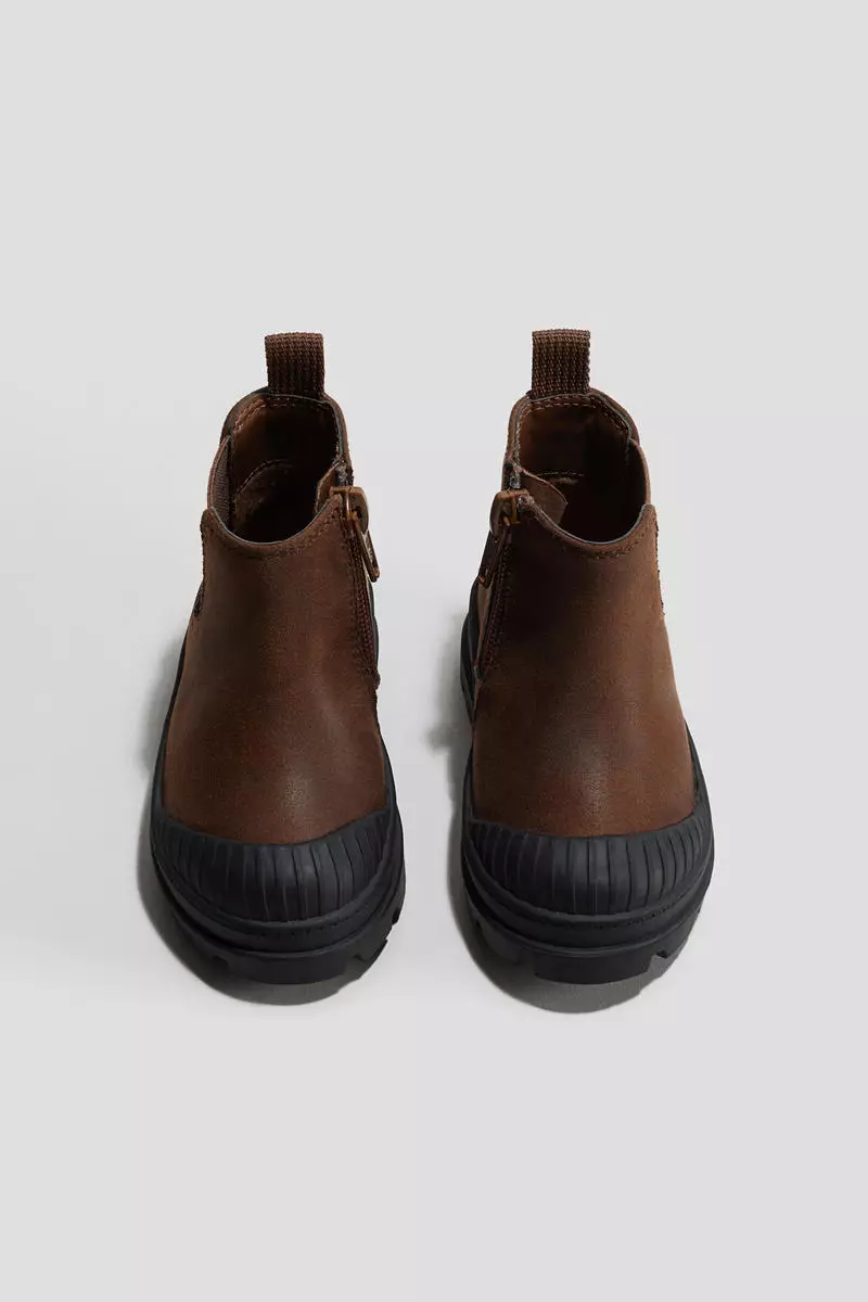 Chunky Chelsea boots