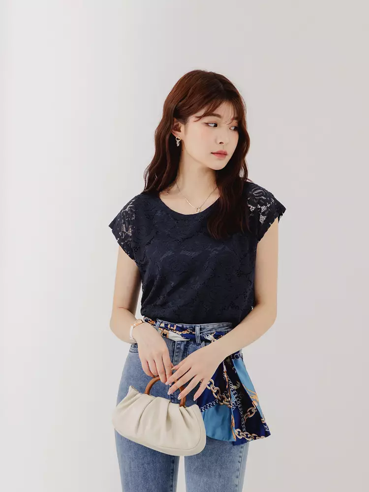 Romantic lace short-sleeve blouse [AB19468]