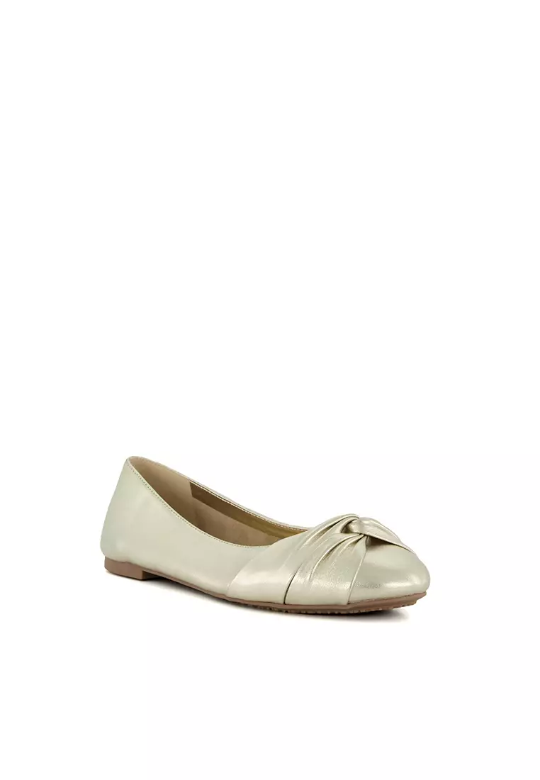 Discount on Dune London  shoes - SKU: Hanson Twist Front Ballet Flats Gold