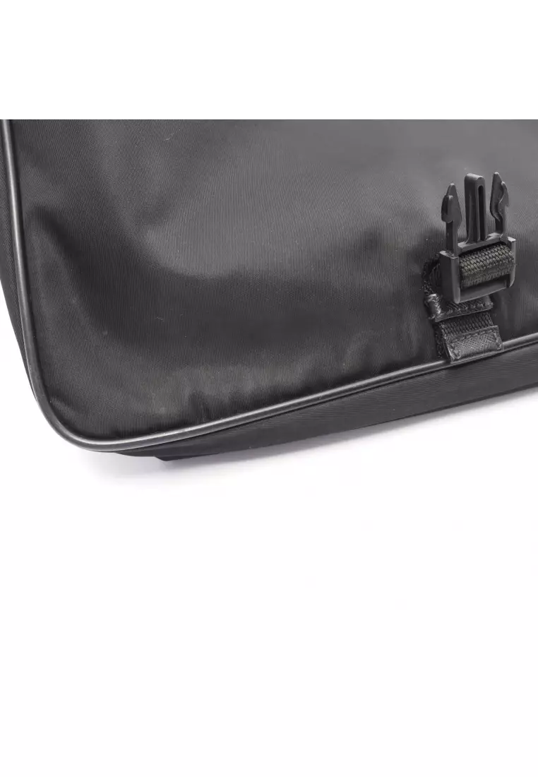 Pre-Loved Prada Messenger bag Shoulder bag Nylon Saffiano leather black