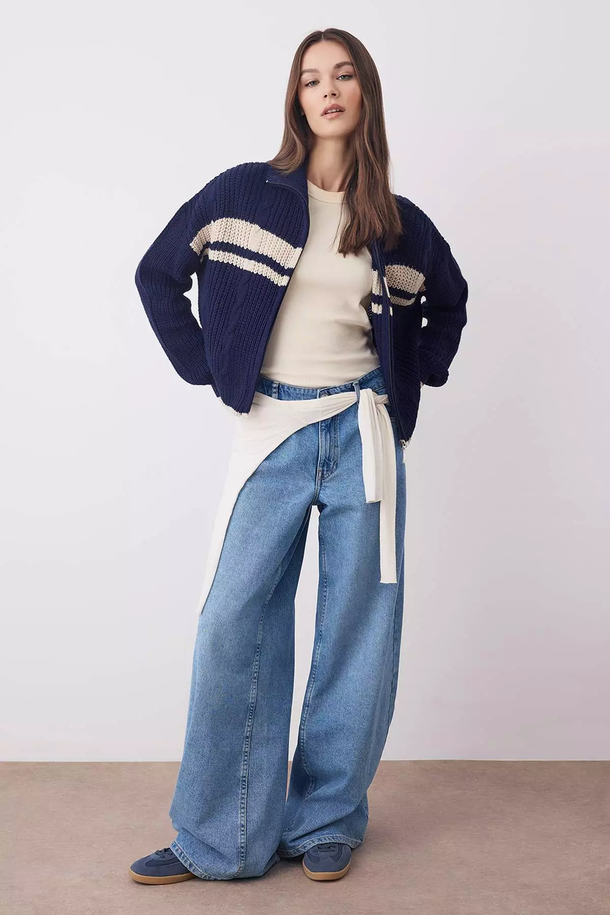 Color Block Stand Up Collar Knit Cardigan