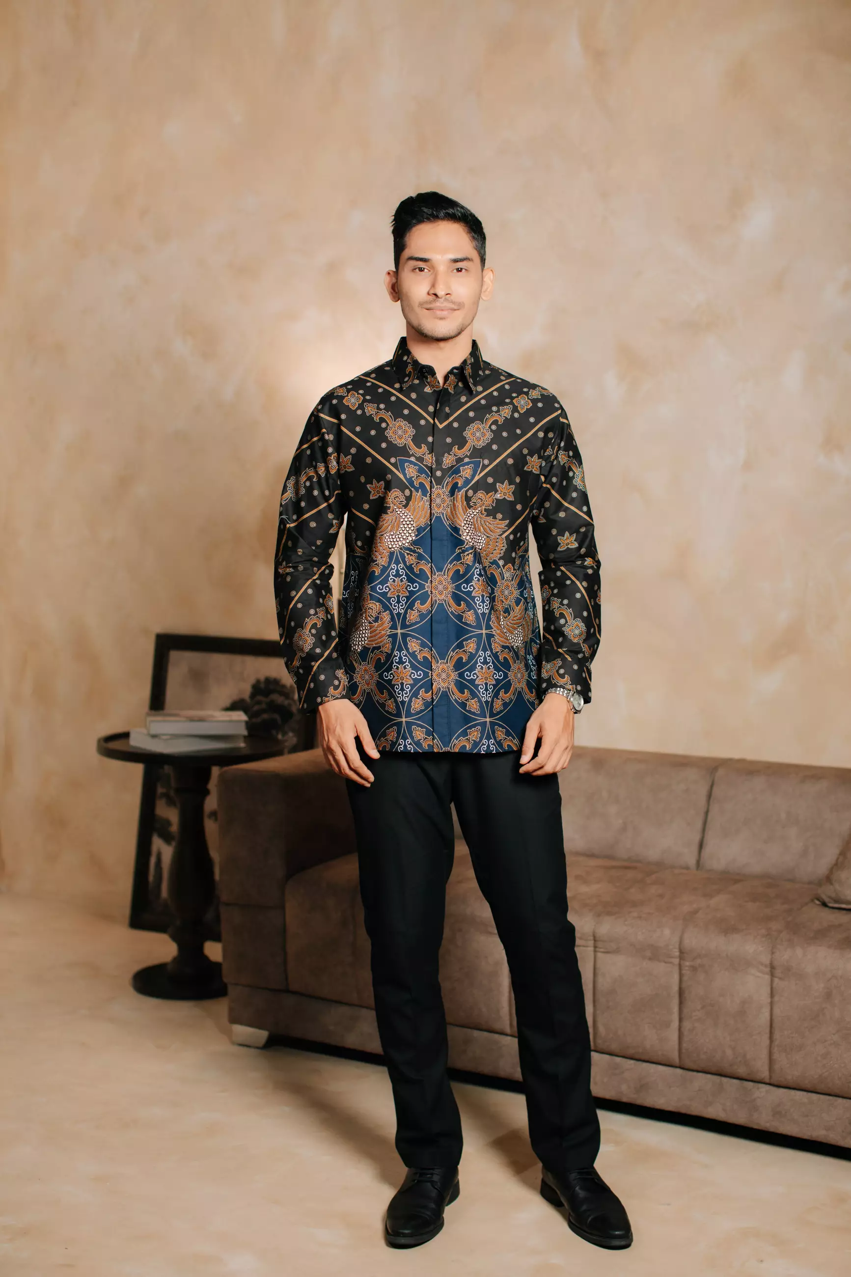 Atara Black Kemeja Batik Pria Slim Fit Tricot Katun Lengan Panjang