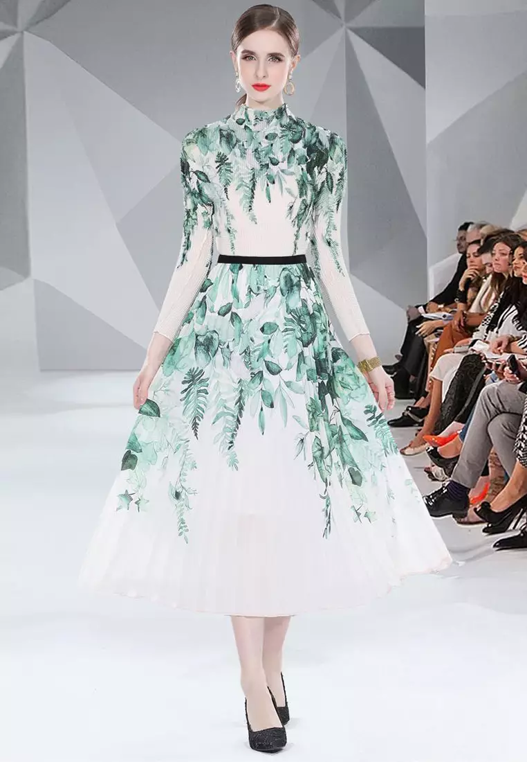 2025 Autumn/Winter Printed T-Shirt and Pleated Skirt Set CA080733