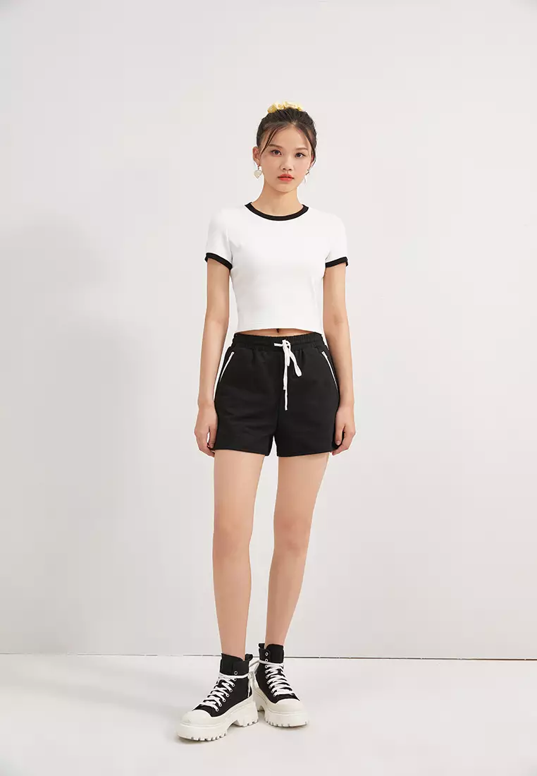Casual shorts with zipper pockets store