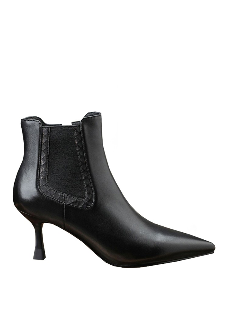 VANSA Slim Pointy Leather Ankle Boots VSW-B59058