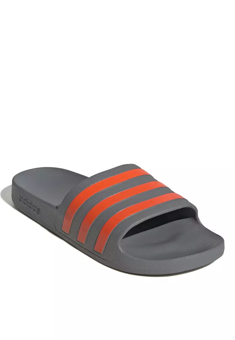 Adilette Aqua Slides