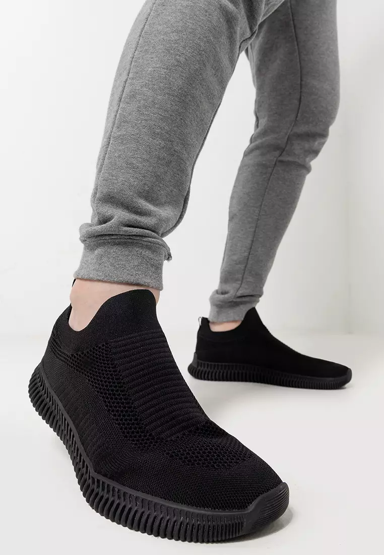 Mens all black cheap slip on sneakers